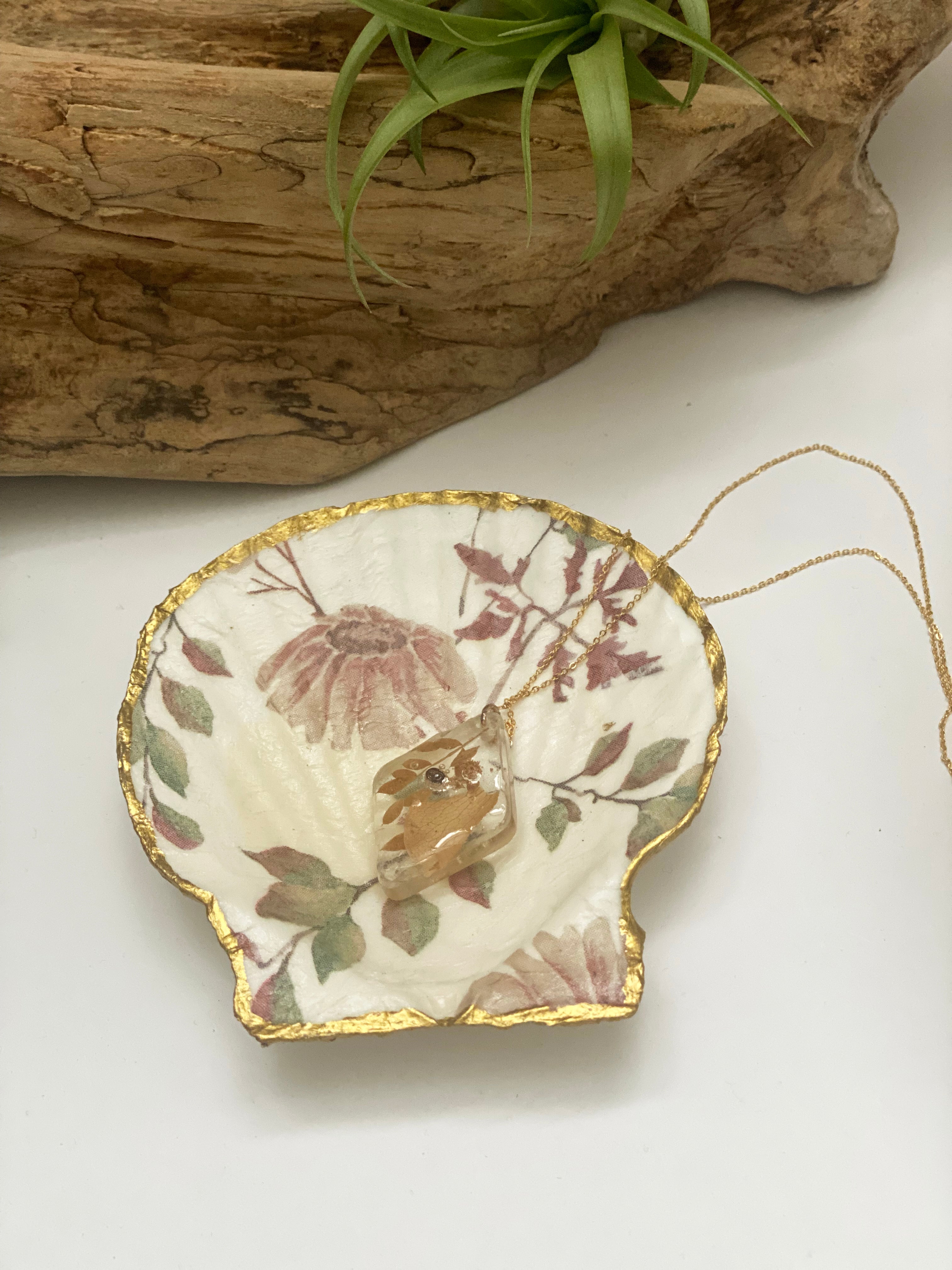 Trinket Tray Shells-Large