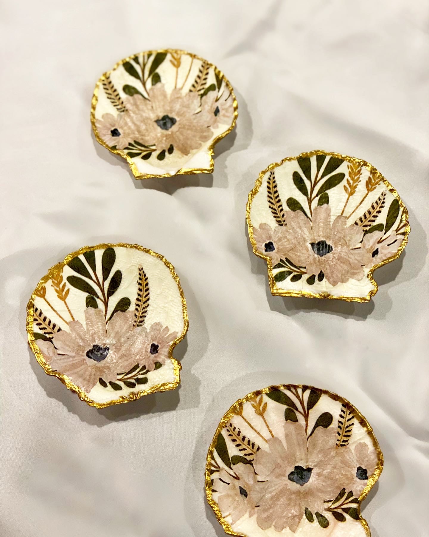 Trinket Tray Shells-Medium